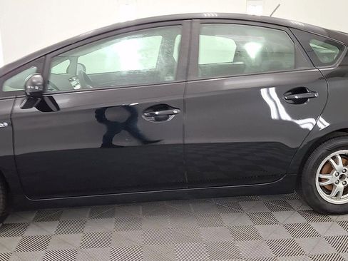 Used 2010 Toyota Prius Two image 9