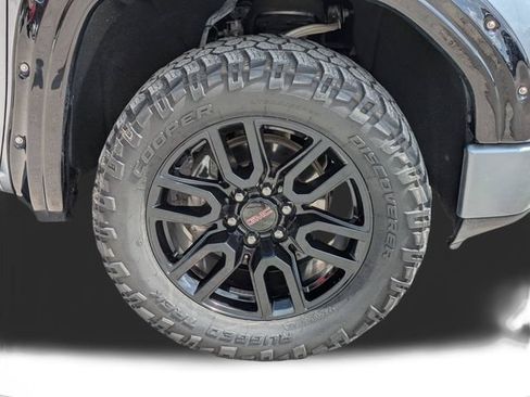 Used 2020 GMC Sierra 1500 Elevation w/ Elevation Value Package AWD/4WD image 11