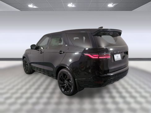 Used 2025 Land Rover Discovery Dynamic SE AWD/4WD image 3