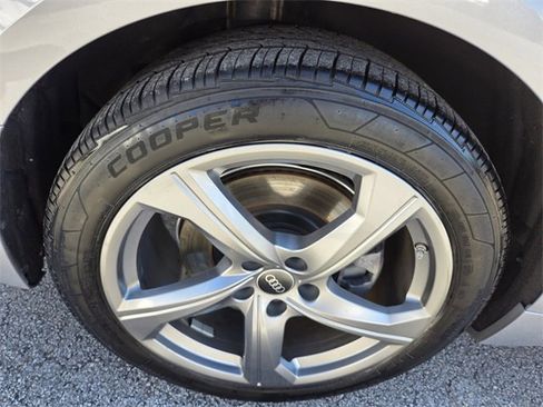 Used 2024 Audi A6 Premium Plus image 19