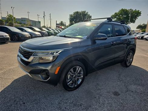 Used 2022 Kia Seltos S FWD image 6