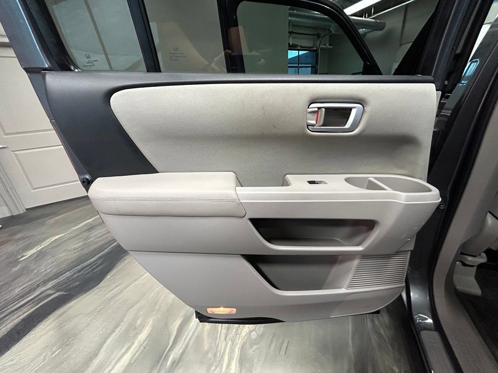 Used 2011 Honda Pilot EX image 43