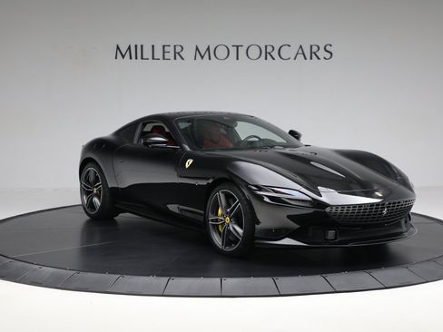 Certified 2022 Ferrari Roma RWD image 11