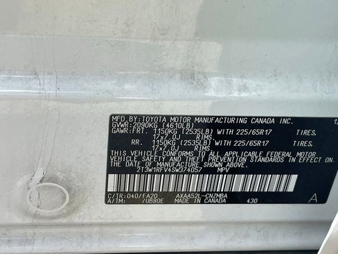 Used 2025 Toyota RAV4 XLE image 13