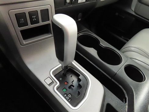 Used 2014 Toyota Sequoia Limited image 29