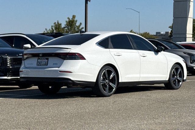 Used 2025 Honda Accord Sport image 5