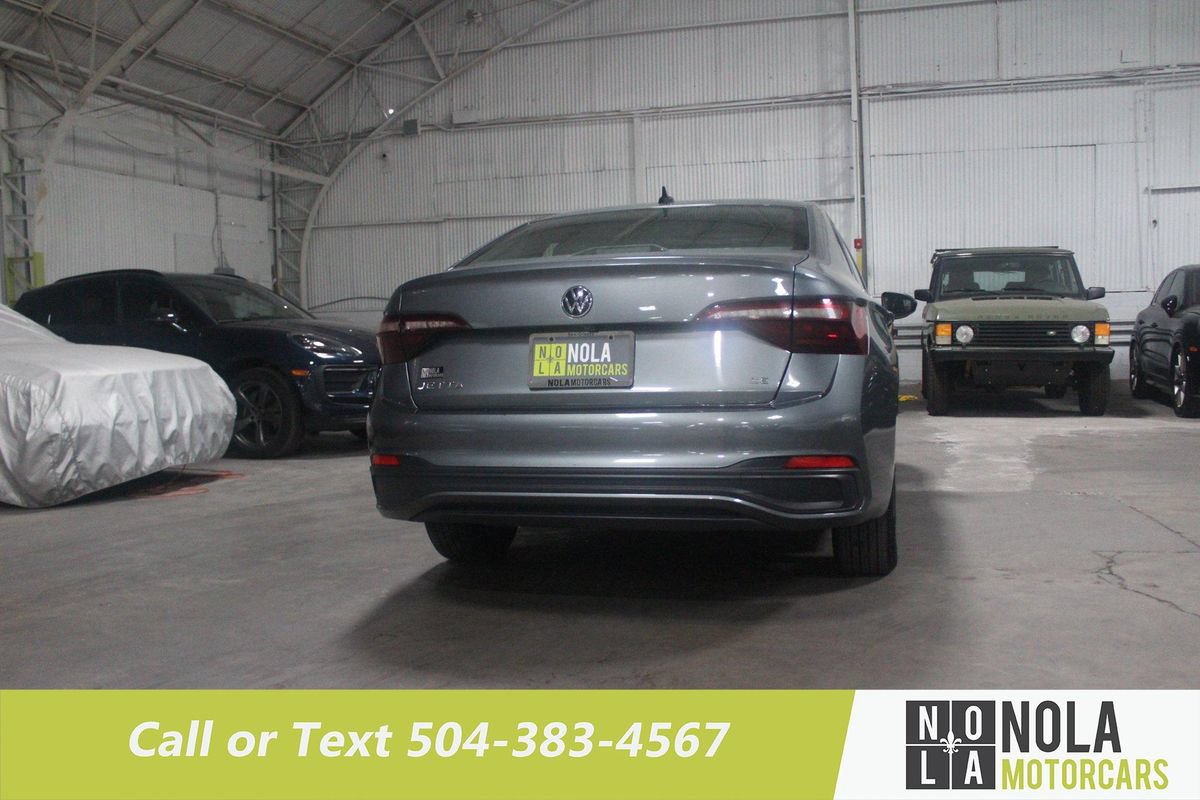 Used 2024 Volkswagen Jetta SE FWD image 12