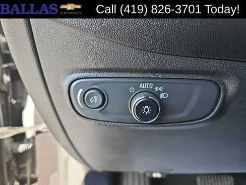 Certified 2022 Chevrolet Equinox LS w/ LS Convenience Package AWD/4WD image 18