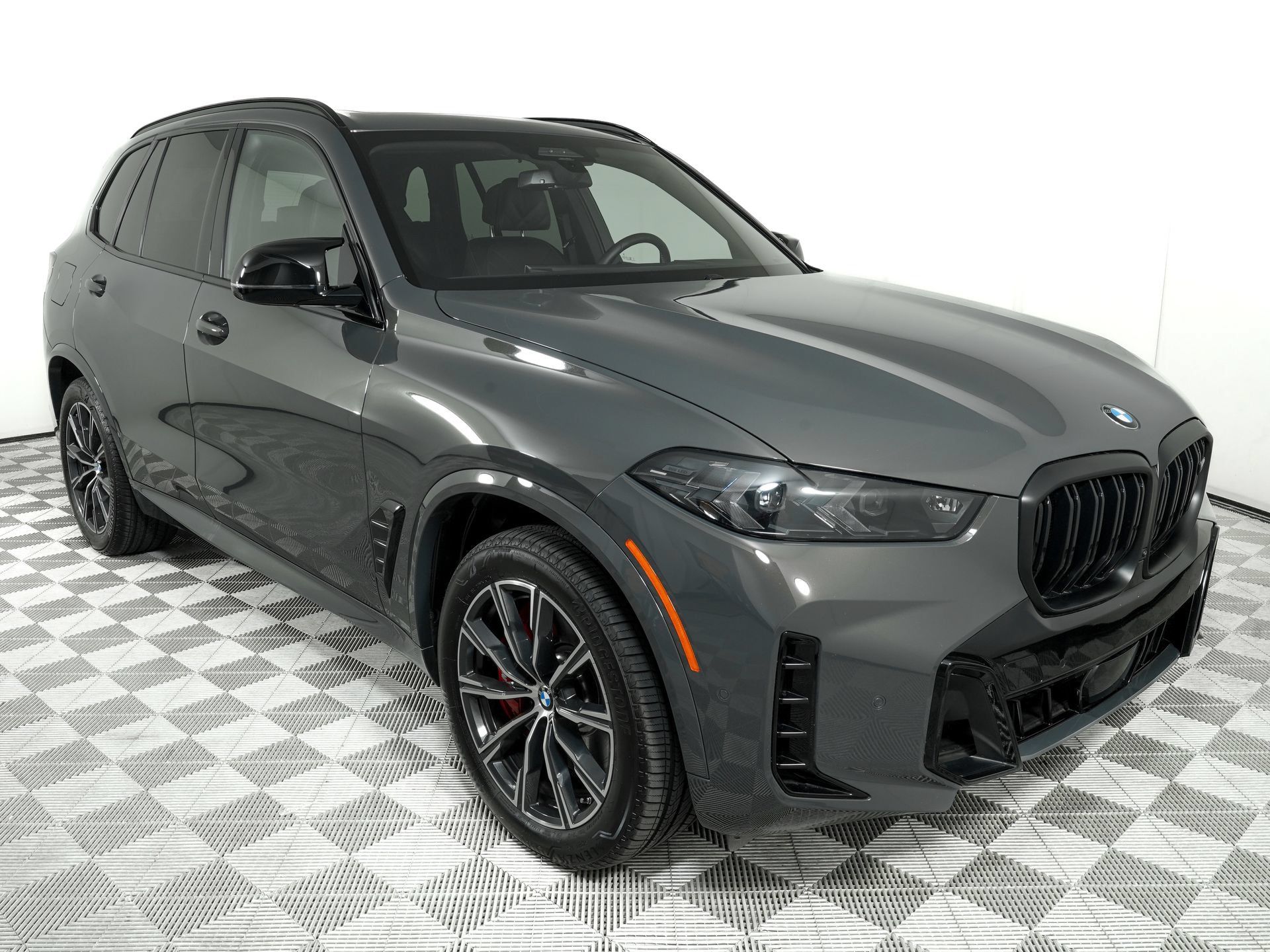Used 2026 BMW X5 M60i AWD/4WD image 2