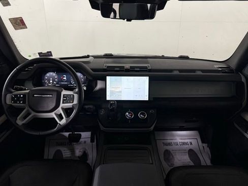 Certified 2024 Land Rover Defender 110 SE image 25
