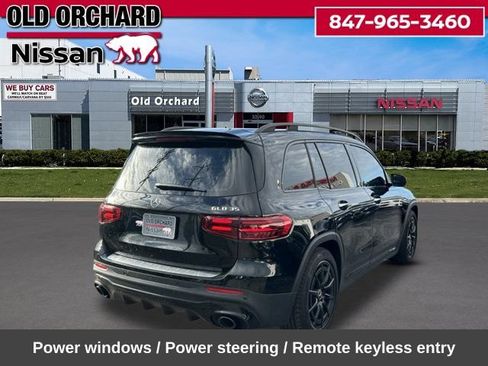 Used 2025 Mercedes-Benz GLB 35 AMG 4MATIC w/ AMG Night Package image 6