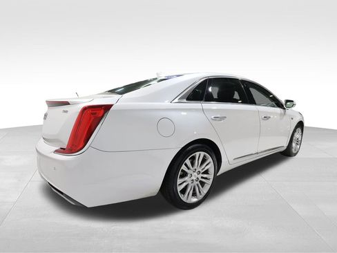 Used 2018 Cadillac XTS Luxury image 4