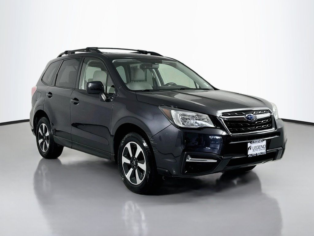 Used 2017 Subaru Forester 2.5i Premium w/ All-Weather Package AWD/4WD image 4