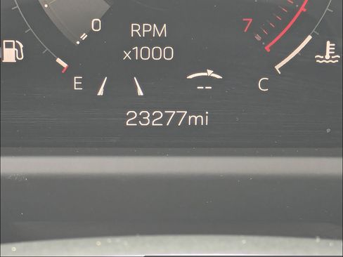 Used 2026 GMC Acadia Elevation w/ Elevation Premium Package FWD image 27