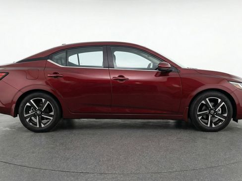 Used 2025 Nissan Sentra SV FWD image 11