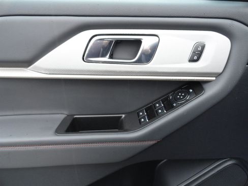 New 2026 Ford Explorer Active image 10