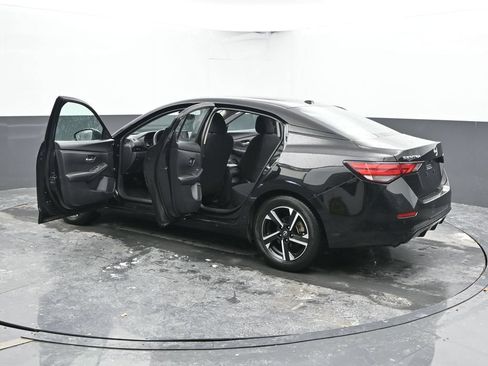 Used 2024 Nissan Sentra SV FWD image 55
