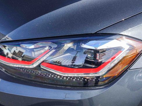 Used 2020 Volkswagen GTI SE image 25