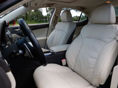 Used 2012 Lexus IS 250 RWD image 6