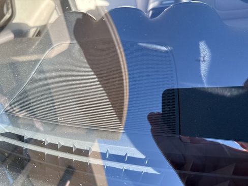 Used 2022 Mercedes-Benz C 300 4MATIC Sedan image 12