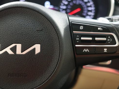 Used 2023 Kia Stinger GT2 image 29