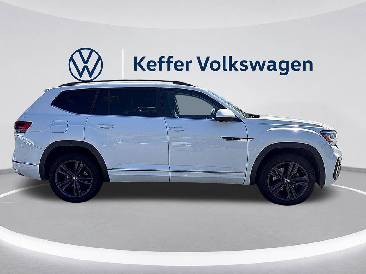 Used 2021 Volkswagen Atlas SE FWD image 2