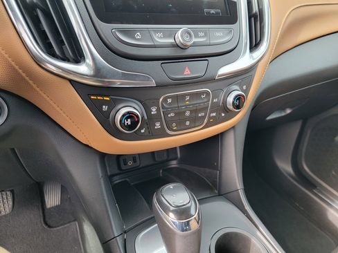 Used 2018 Chevrolet Equinox Premier image 35