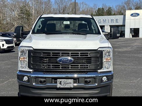 New 2026 Ford F250 XL w/ XL Chrome Package image 2