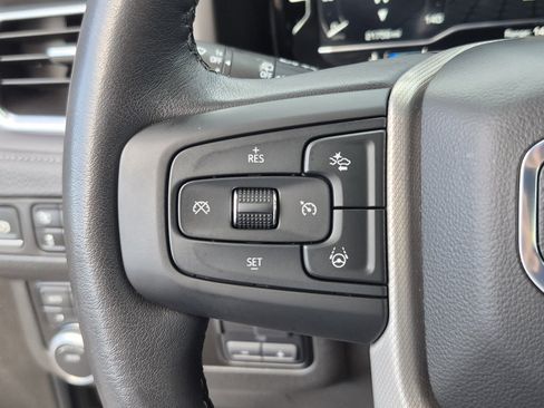 Used 2024 GMC Yukon Denali w/ Advanced Technology Package AWD/4WD image 33