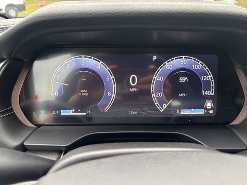 New 2025 Jeep Grand Cherokee Limited w/ Luxury Tech Group II image 11