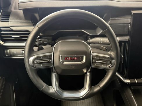 Used 2024 GMC Acadia Elevation FWD image 17