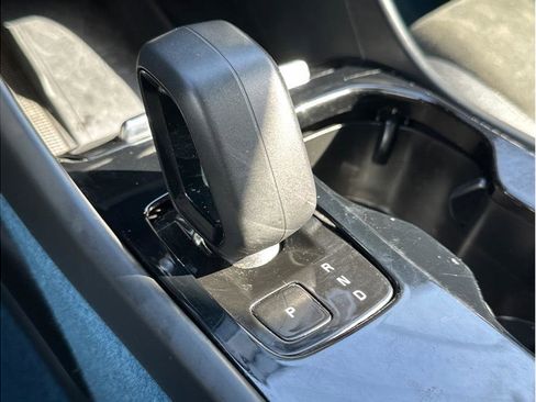 Used 2022 Volvo C40 P8 Recharge Ultimate image 19