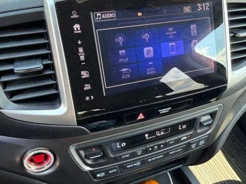 Used 2017 Honda Pilot EX image 13