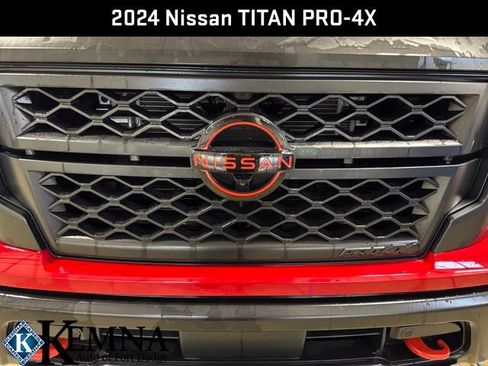 Used 2024 Nissan Titan PRO-4X w/ Pro-4x Convenience Package image 35