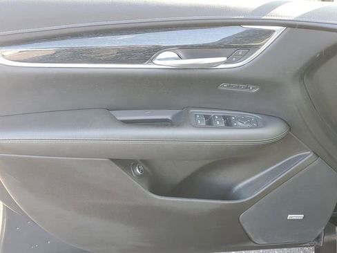 Used 2021 Cadillac XT5 Premium Luxury AWD/4WD image 16