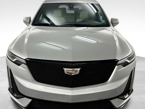 Used 2020 Cadillac XT6 Sport image 3