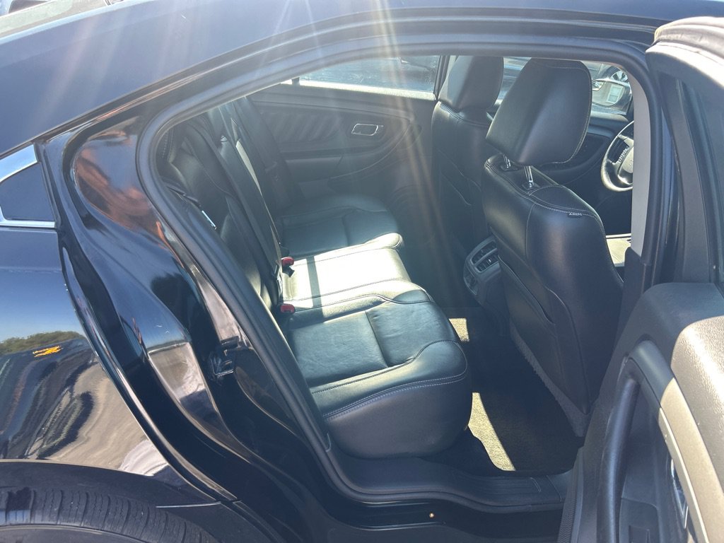 Used 2012 Ford Taurus SEL FWD image 11