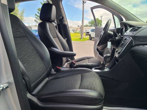 Used 2015 Buick Encore FWD image 18