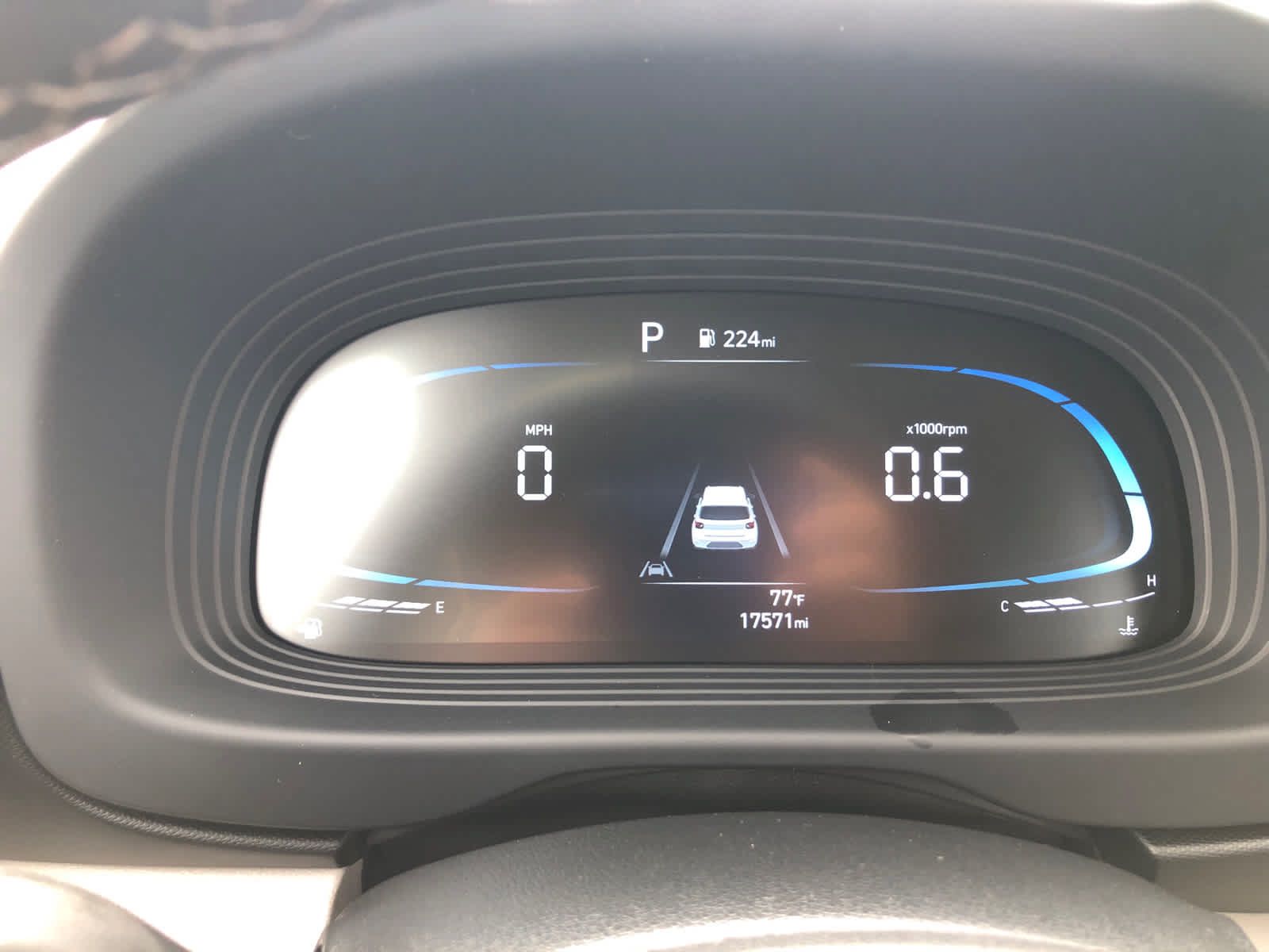 Certified 2025 Hyundai Venue SEL FWD image 10