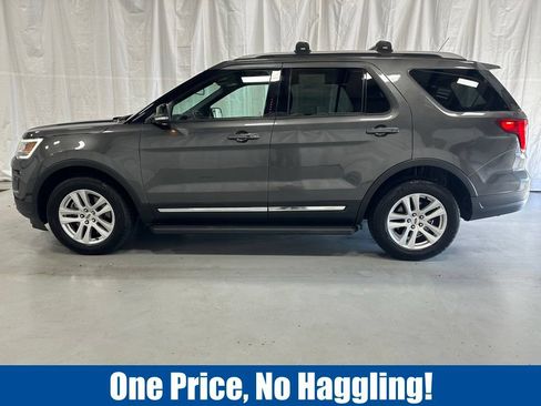 Used 2018 Ford Explorer XLT w/ Equipment Group 201A AWD/4WD image 4