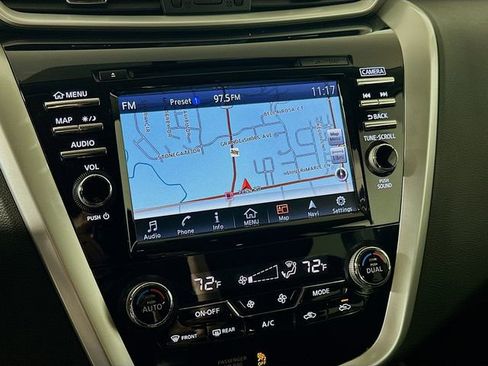 Used 2017 Nissan Murano SV image 14