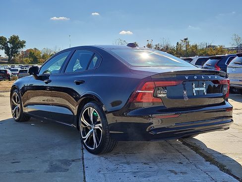 Certified 2025 Volvo S60 B5 Plus image 4