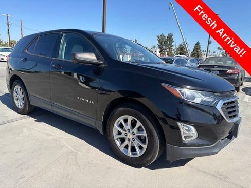 Used 2019 Chevrolet Equinox LS FWD image 1