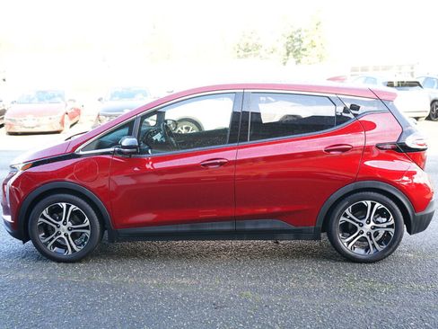 Used 2022 Chevrolet Bolt LT w/ Infotainment Package image 2