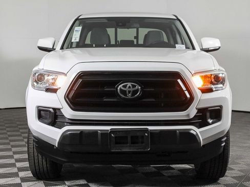Used 2022 Toyota Tacoma SR w/ SR Convenience Package image 2