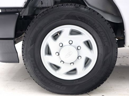Used 2023 Ford E-350 and Econoline 350 Super Duty w/ Power Windows & Locks Group RWD image 25
