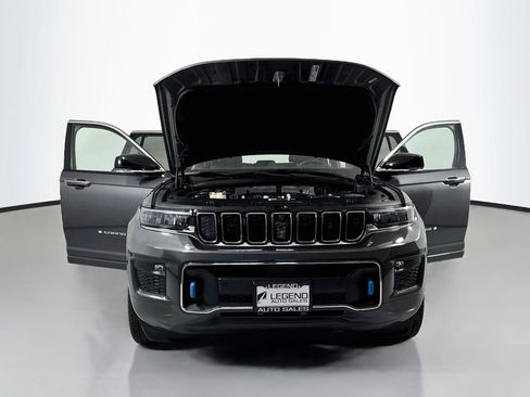 Used 2023 Jeep Grand Cherokee Overland w/ Advanced Protech Group III AWD/4WD image 26