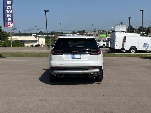 Used 2024 GMC Acadia Elevation FWD image 5