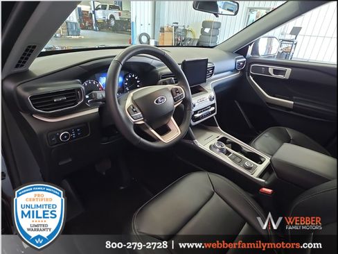 Used 2023 Ford Explorer XLT w/ Equipment Group 202A AWD/4WD image 13