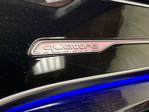 Used 2022 Audi SQ7 Prestige w/ Prestige Package AWD/4WD image 35